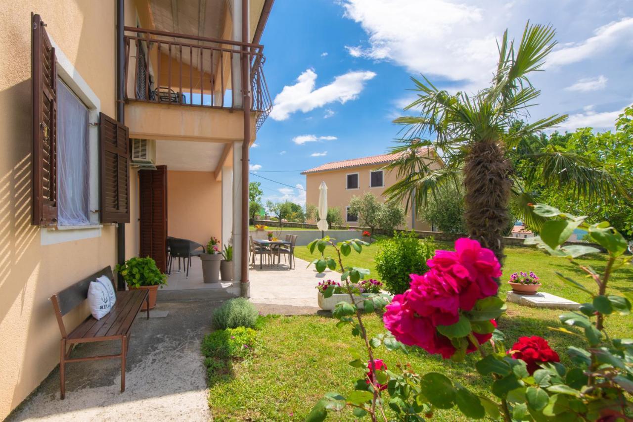 Apartment Alex Labin  Dış mekan fotoğraf